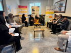 بازدید دکتر رئیسی، رئیس اداره مالاریای وزارت بهداشت از آزمایشگاه تشخیص میکروسکوپی مالاریا