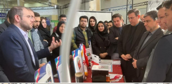 بازدید استاندار اردبیل از غرفه مرکز رشد دانشگاه در نمایشگاه فناوری استان