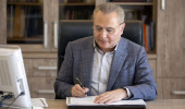 تاکید رئیس دانشگاه علوم پزشکی اردبیل جهت بازنگری در حقوق و مزایای کارکنان غیر هیئت علمی دانشگاه