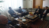 دیدار جمعی از مسئولان دانشگاه علوم پزشکی اردبیل با خانواده شهید اعلمی 