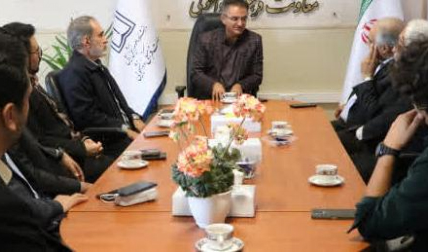 برگزاری جلسه هماهنگی مراسم عهد طبیب و برپایی نمایشگاه آثار هنری در مجتمع فدک اردبیل