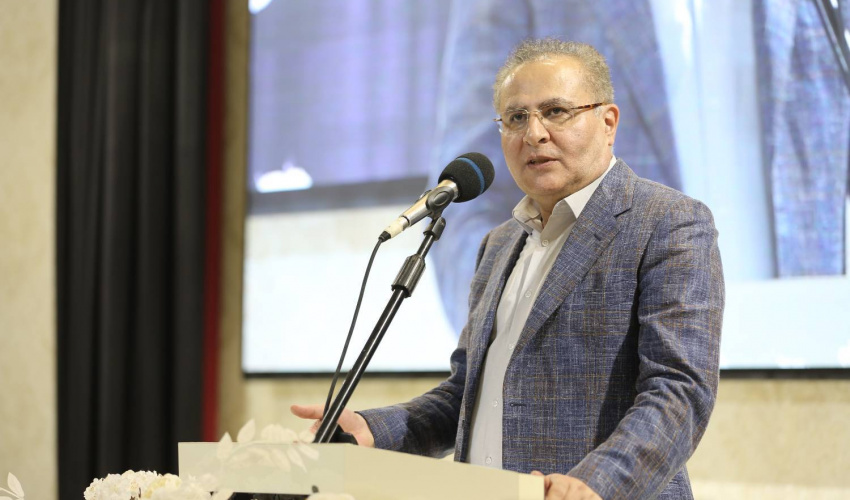 دکتر داورنیا: زنجیره تأمین دارو تحت فشار تحریم‌هاست؛ داروسازان در کنار مردم ایستاده‌اند