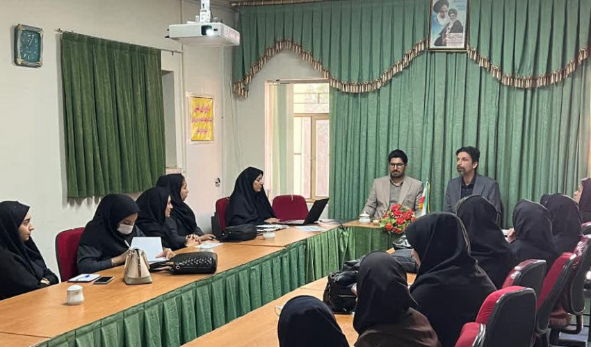 برگزاری کارگاه آموزشی نظام مراقبت حیوان گزیدگی و هاری در مرکز بهداشت شهرستان نیر