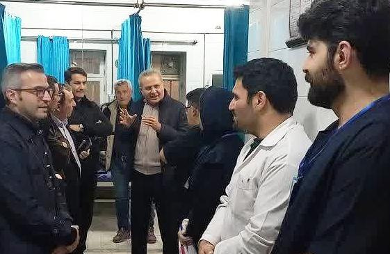 بازدید شبانگاهی سرپرست دانشگاه از بخش های مختلف بیمارستان فاطمی اردبیل