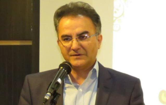 سرپرست معاونت فرهنگی و دانشجویی دانشگاه: باید در کنار صلاحیت حرفه ای، به صلاحیت فرهنگی دانشجویان نیز اهمیت دهیم