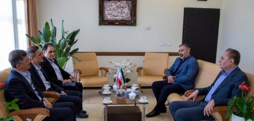 دیدار رئیس اداره امور شعب بانک ملی استان با دکتر داورنیا، رئیس دانشگاه