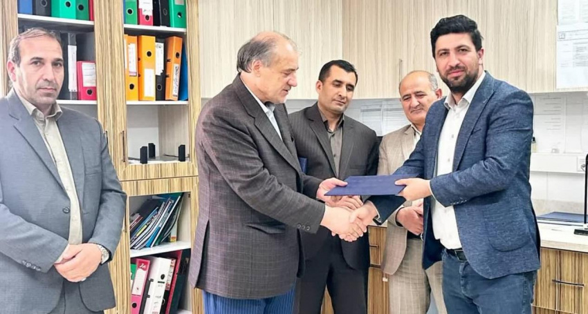 تجلیل از آقای امین جاهدی، مسئول روابط عمومی شبکه بهداشت و درمان شهرستان سرعین، بمناسبت روز ارتباطات و روابط عمومی