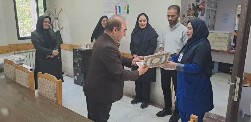 قدردانی بیمار نجات یافته از کادر درمانی بیمارستان ولایت گرمی