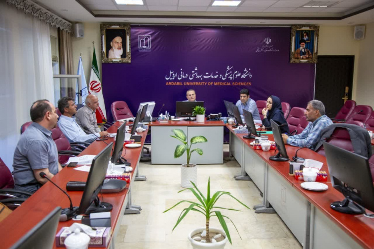 جلسه کمیسیون ماده ۲۰ معاونت غذا و دارو دانشگاه