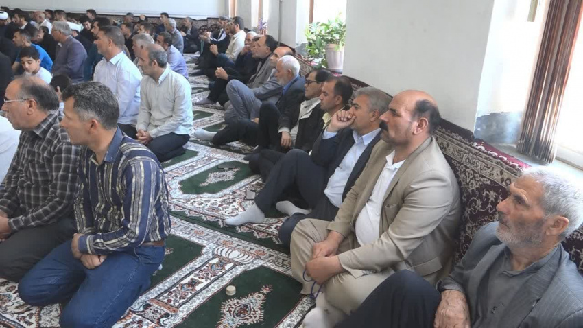 حضور کارکنان شبکه بهداشت و درمان شهرستان انگوت در نماز جمعه و راهپیمایی جمعه های خشم و نصر