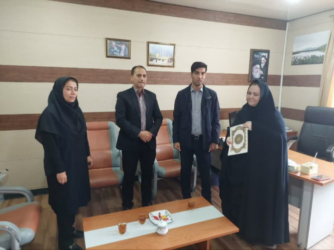 مراسم بازنشستگی و تجلیل از زحمات و خدمات صادقانه خانم اصلی خدایی، بهورز خانه بهداشت شکرآب از توابع بخش مرکزی شهرستان گرمی