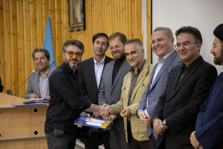 ایستگاه هفتم: برگزاری نشست خبری با حضور رئیس دانشگاه علوم پزشکی اردبیل
