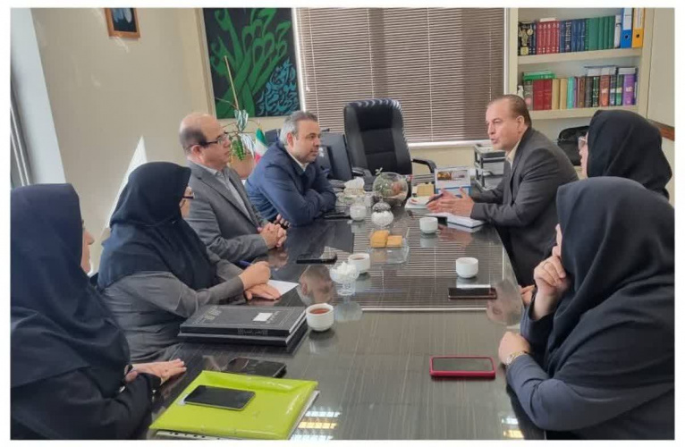 بازدید دبیر کارگروه علمی و ارزیابی عملکرد مدیریت های حقوقی منطقه ۲ کشوری
