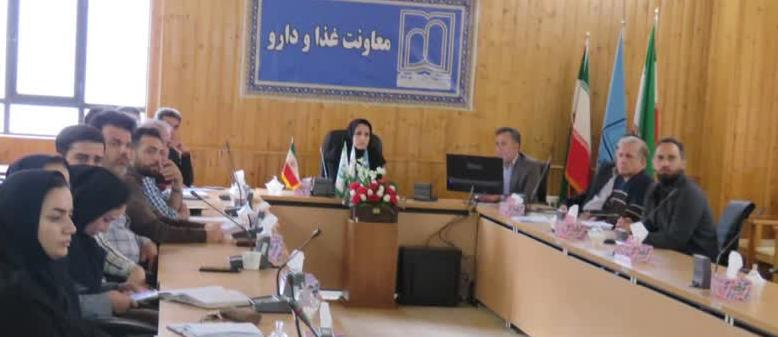 بررسی تخلفات تعدادی از واحدهای تولیدی در کمیته فنی حوزه غذای معاونت غذاودارو دانشگاه