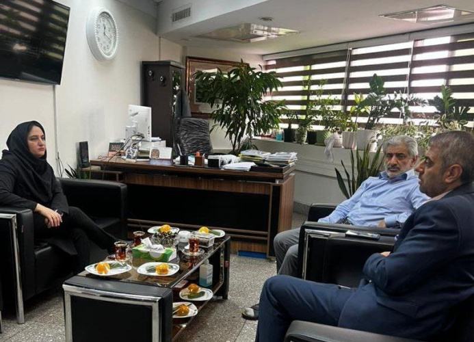 دیدار مدیر منابع انسانی دانشگاه با مدیر کل منابع انسانی وزارت بهداشت