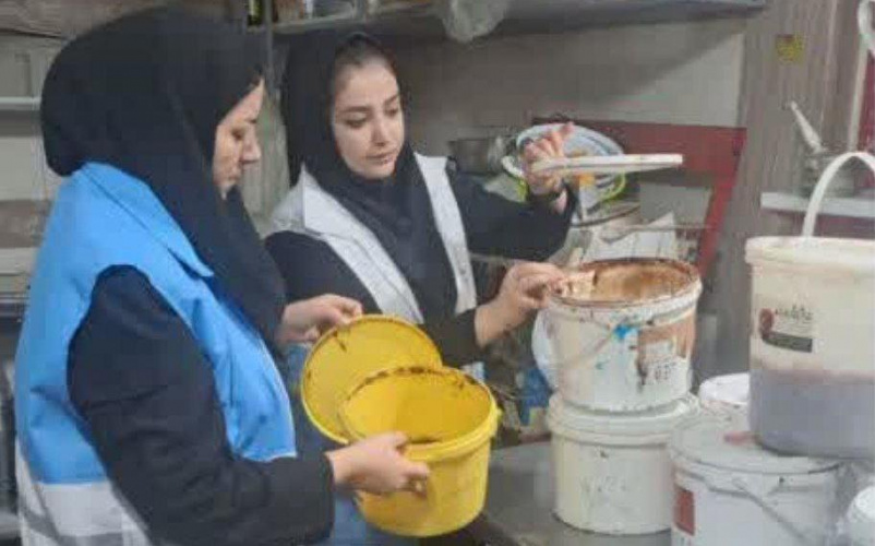 توقیف ۲۰ کیلوگرم ژله و خمیر آرد فاسد در شهرستان بیله‌سوار