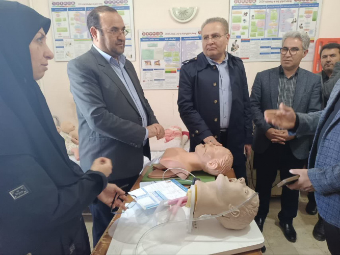 بازدید رئیس دانشگاه علوم پزشکی اردبیل از موسسه آموزش سلامت و خوابگاه دخترانه مشگین شهر