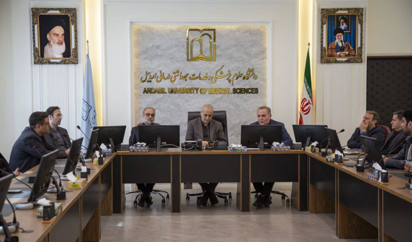تشکیل جلسه قرارگاه تهیه و توزیع دارو و ملزومات پزشکی استان اردبیل در دانشگاه علوم پزشکی اردبیل