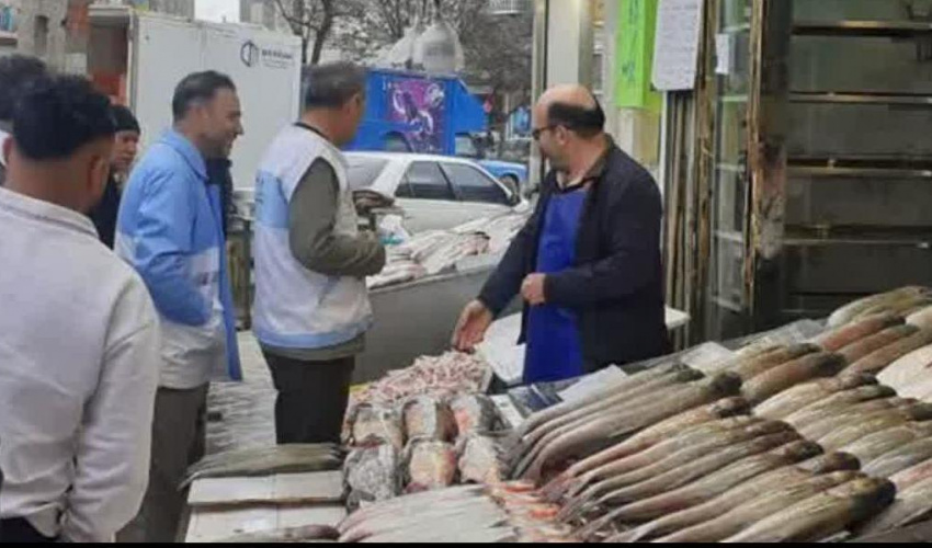 تشدید کنترل و نظارت بهداشتی با بازدید مشترک بازرسان مرکز بهداشت شهرستان اردبیل با همراهی دامپزشکی در ماه مبارک رمضان