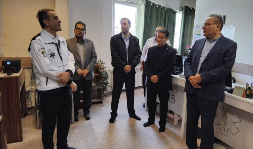 دکتر بهزاد داورنیا، رئیس دانشگاه علوم پزشکی اردبیل با حضور در مرکز مدیریت حوادث و فوریت های پزشکی دانشگاه(EOC)