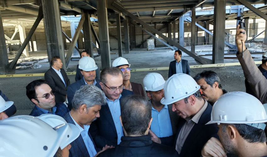گزارش تصویری  هم‌اکنون؛ بازدید میدانی و برگزاری جلسه شورای فنی استان اردبیل در محل پروژه بیمارستان نجف‌زاده