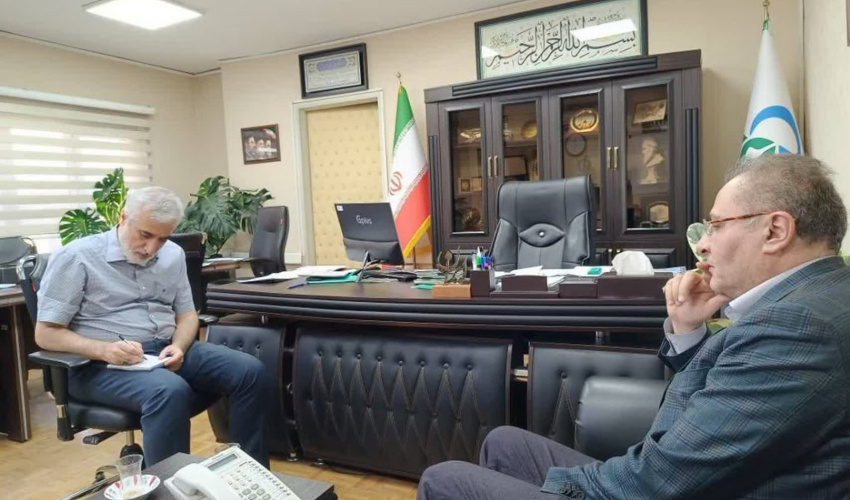 تأکید بر تأمین دارو از همسایگان شمالی و حمایت مالی از داروسازان استان در دیدار رئیس دانشگاه علوم پزشکی اردبیل با رئیس سازمان غذا و دارو