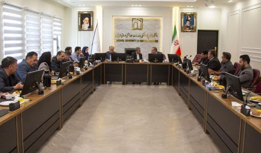 قول نماینده اردبیل به پیگیری مطالبات و موانع بیمه‌ای دانشگاه/ آمادگی خیر سلامت برای مشارکت در ساخت پروژه ۱۰۰۰ تختخوابی اردبیل، جایگزین بیمارستان‌های علوی و بوعلی