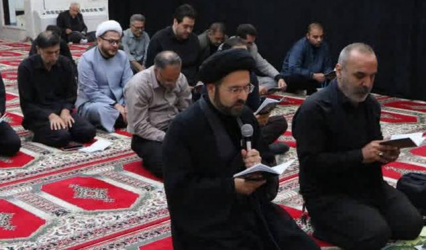 برگزاری مراسم قرائت زیارت عاشورا و عزاداری در مسجد امام علی(ع) دانشگاه علوم پزشکی اردبیل