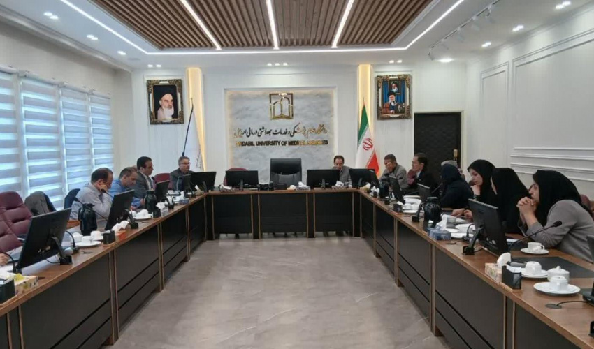 برگزاری جلسه آمادگی مرکز هدایت عملیات بحران دانشگاه برای پشتیبانی خدمات درمانی مراسم تشییع رهبر شهید انقلاب