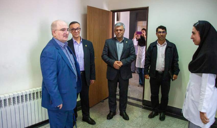 گزارش تصویری بازدید دکتر اصغر عبادی‌ فر از مرکز تحقیقات بیماری های گوارش و کبد دانشگاه علوم پزشکی اردبیل