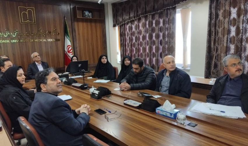 تأکید بر ارتقای خدمات سلامت و توسعه پوشش بیمه‌ای سالمندان در اردبیل